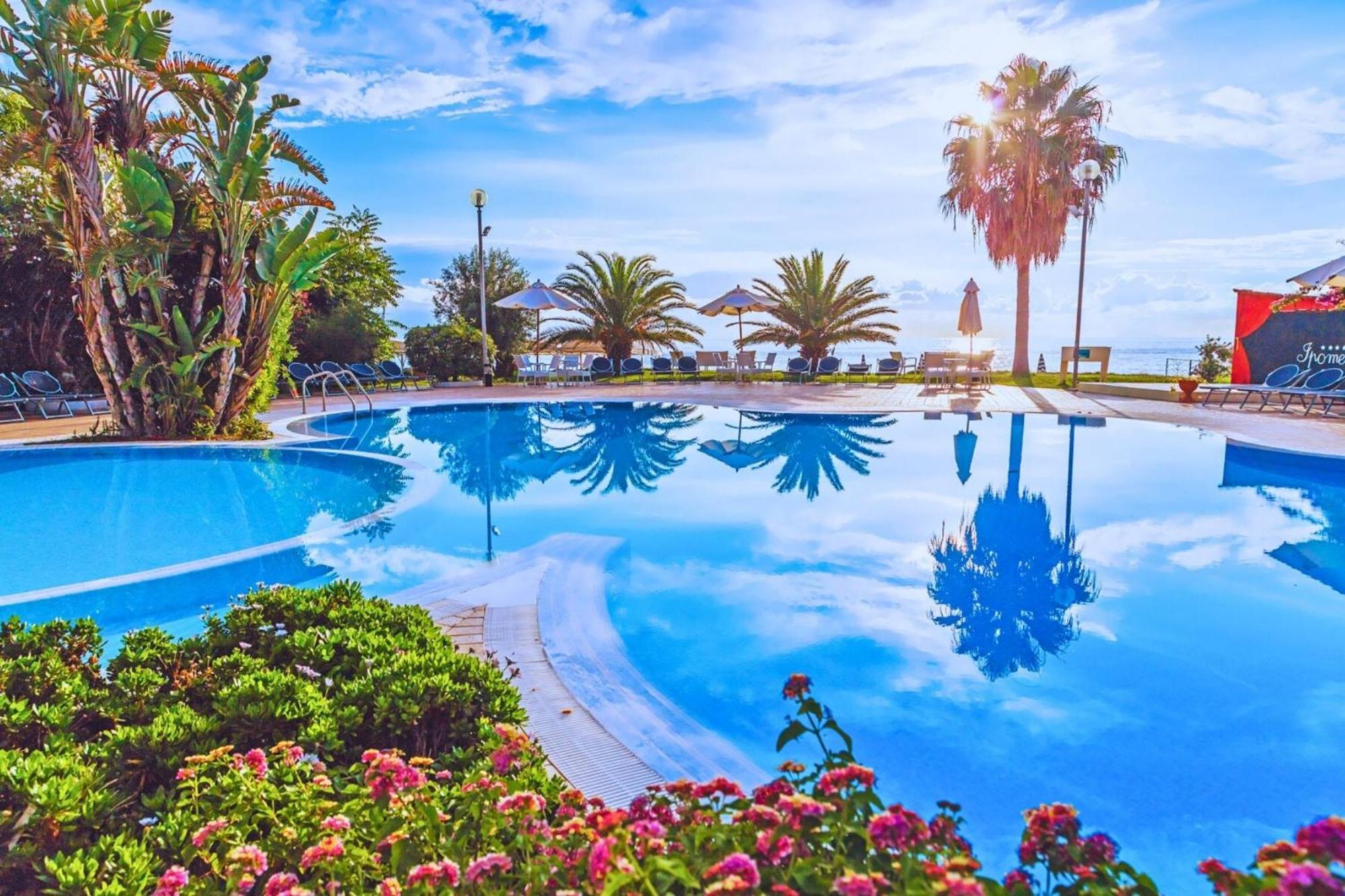 Hotel Ipomea Club Capo Vaticano Exterior photo